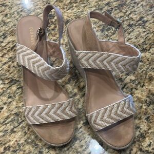Old Navy wedge sandals, open toe, size 10 | offer in description